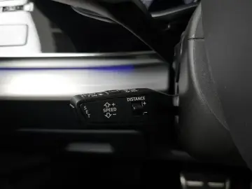 2023 Audi Q8 с пробегом 22 952 км