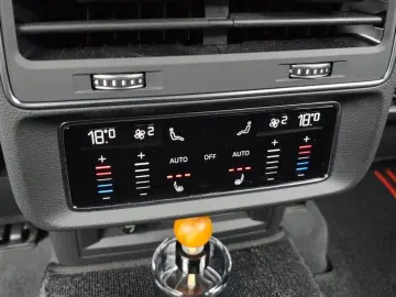 2023 Audi Q8 с пробегом 22 952 км