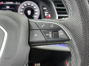 2023 Audi Q8 с пробегом 22 952 км