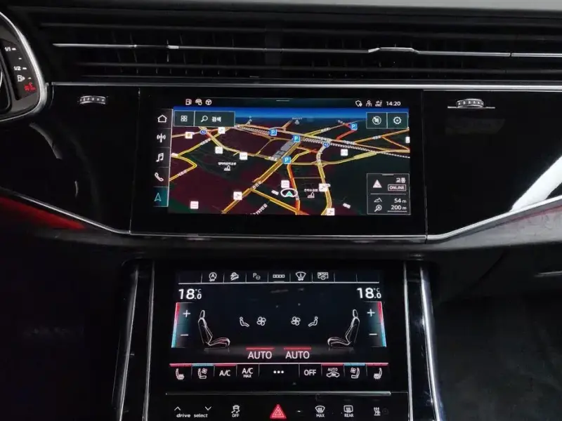 2023 Audi Q8 с пробегом 38 175 км