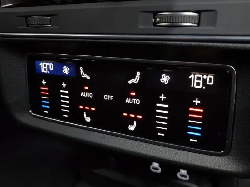 2023 Audi Q8 с пробегом 38 175 км