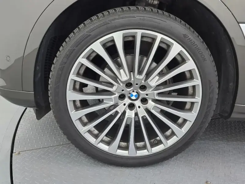 2022 BMW X7 с пробегом 58 796 км