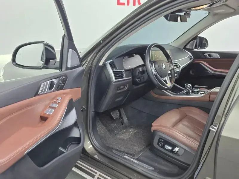 2022 BMW X7 с пробегом 58 796 км