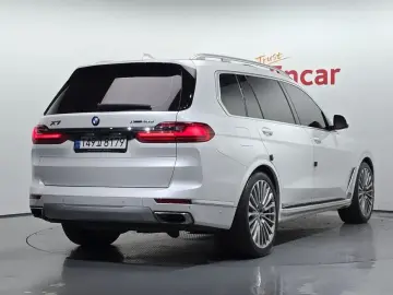 2022 BMW X7 с пробегом 88 797 км