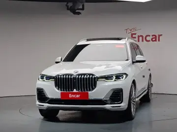 2022 BMW X7 с пробегом 128 963 км