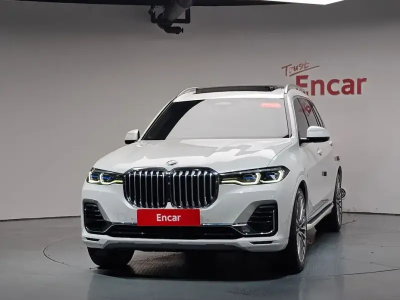 2022 BMW X7 с пробегом 128 963 км