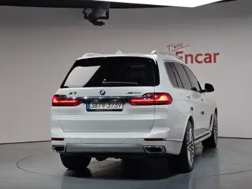 2022 BMW X7 с пробегом 128 963 км