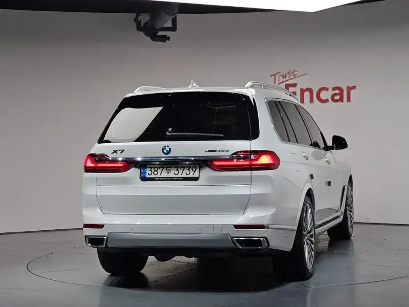 2022 BMW X7 с пробегом 128 963 км