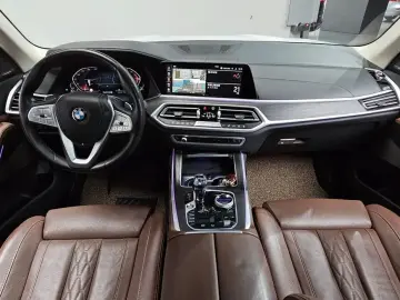 2022 BMW X7 с пробегом 128 963 км