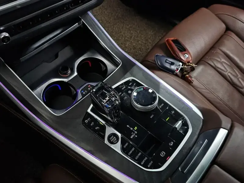 2022 BMW X7 с пробегом 128 963 км