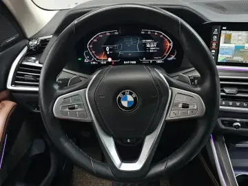 2022 BMW X7 с пробегом 128 963 км