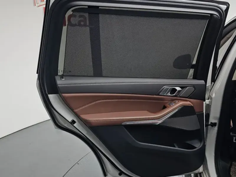 2022 BMW X7 с пробегом 128 963 км