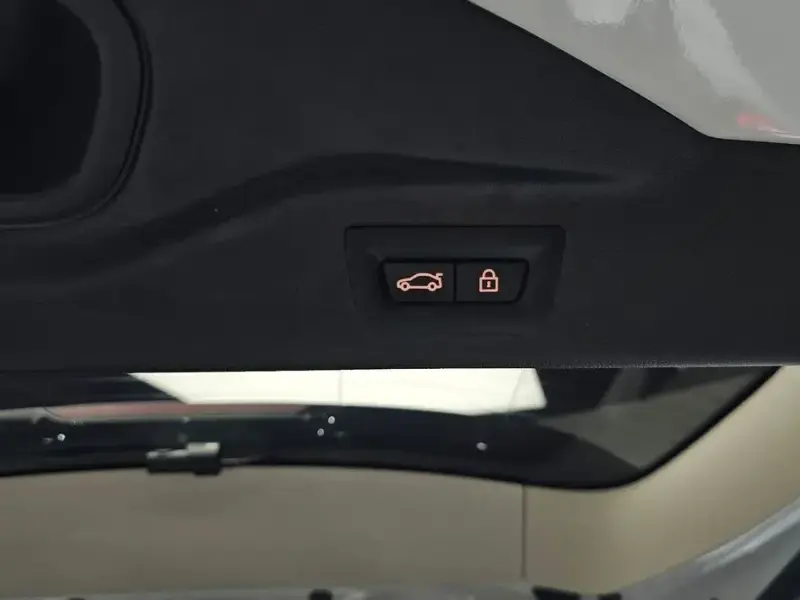 2022 BMW X7 с пробегом 128 963 км