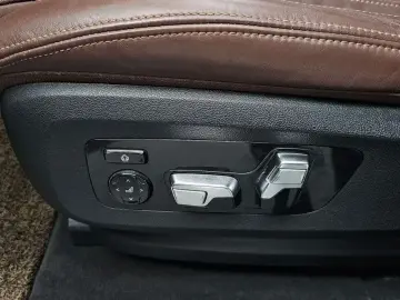2022 BMW X7 с пробегом 128 963 км