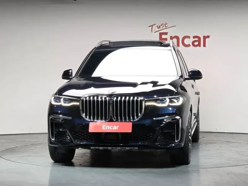 2022 BMW X7 с пробегом 31 333 км