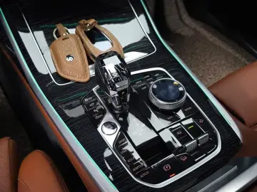2022 BMW X7 с пробегом 31 333 км