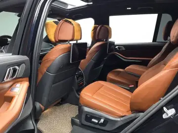 2022 BMW X7 с пробегом 31 333 км