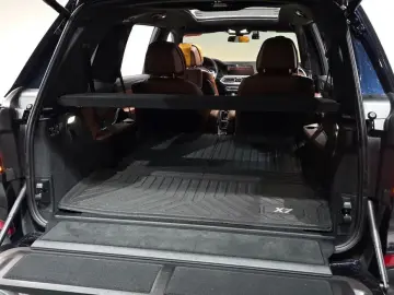 2022 BMW X7 с пробегом 31 333 км