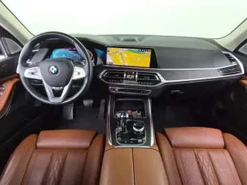 2022 BMW X7 с пробегом 28 932 км