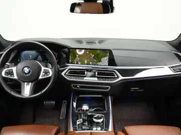 2022 BMW X7 с пробегом 67 556 км