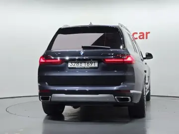 2022 BMW X7 с пробегом 36 982 км