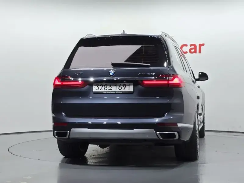 2022 BMW X7 с пробегом 36 982 км