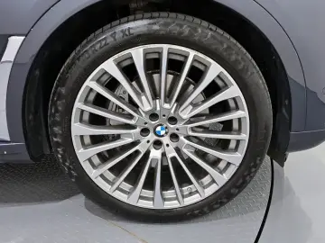 2022 BMW X7 с пробегом 36 982 км