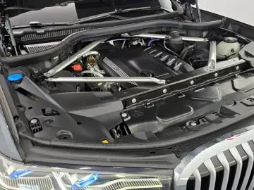 2022 BMW X7 с пробегом 36 982 км