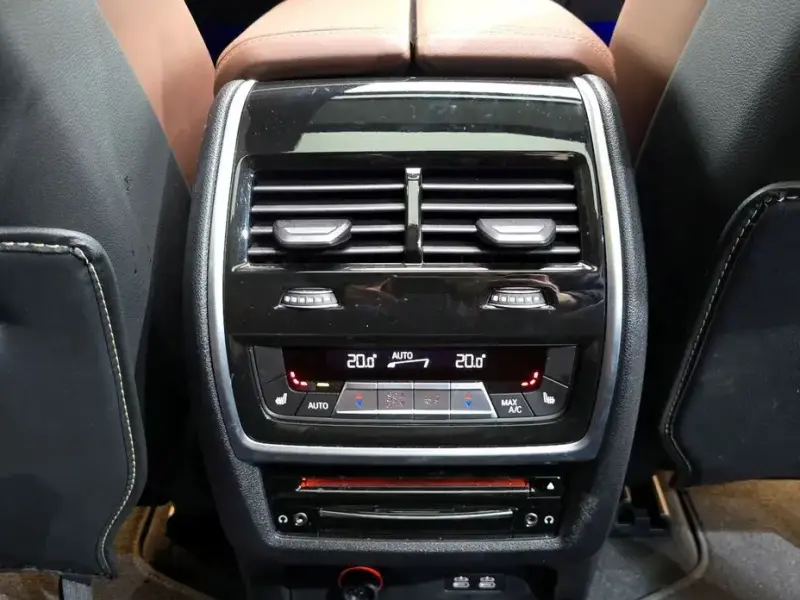 2022 BMW X7 с пробегом 36 982 км
