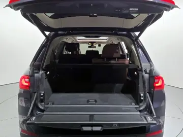2022 BMW X7 с пробегом 36 982 км