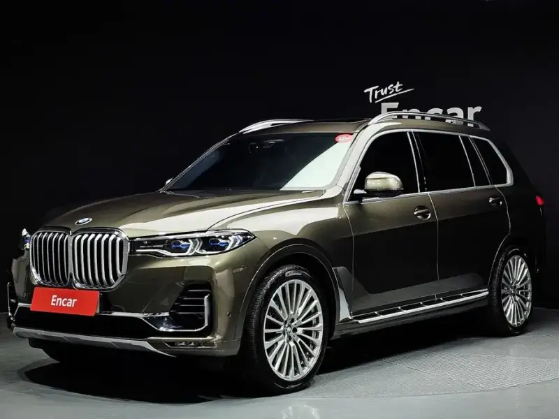 2022 BMW X7 с пробегом 67 377 км