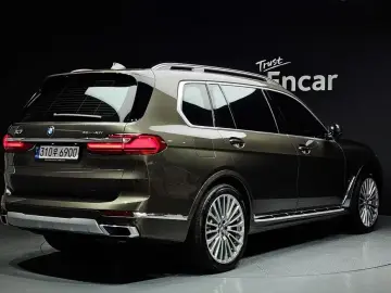 2022 BMW X7 с пробегом 67 377 км