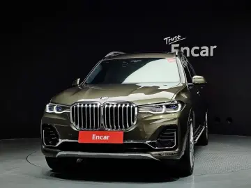 2022 BMW X7 с пробегом 67 377 км