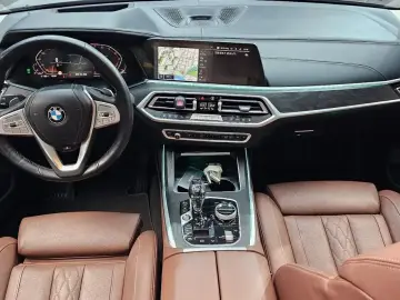 2022 BMW X7 с пробегом 67 377 км