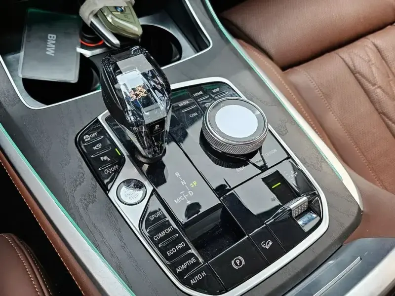 2022 BMW X7 с пробегом 67 377 км