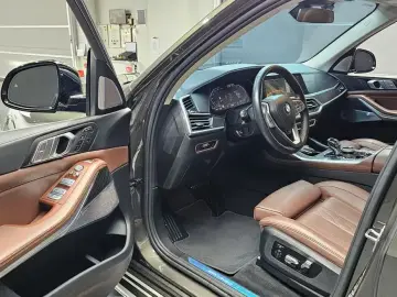2022 BMW X7 с пробегом 67 377 км