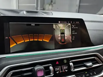2022 BMW X7 с пробегом 67 377 км