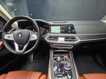 2022 BMW X7 с пробегом 120 047 км