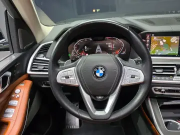 2022 BMW X7 с пробегом 120 047 км