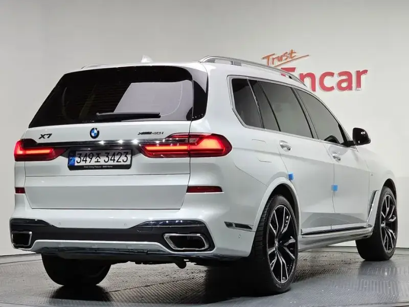 2022 BMW X7 с пробегом 63 032 км