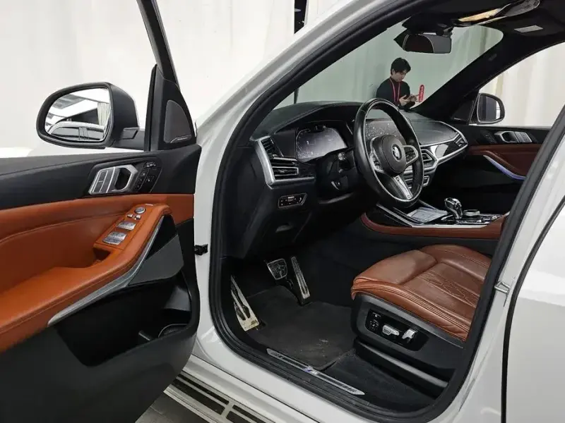 2022 BMW X7 с пробегом 63 032 км