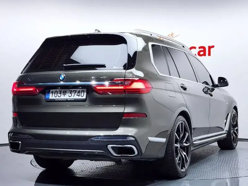 2022 BMW X7 с пробегом 62 088 км