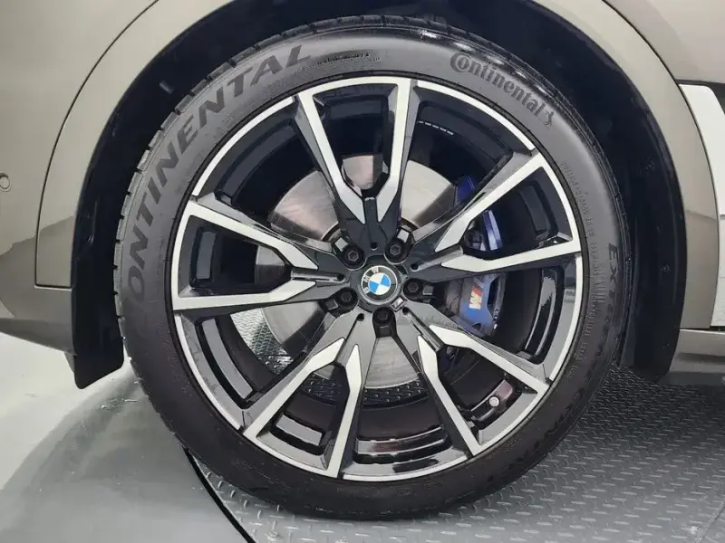 2022 BMW X7 с пробегом 62 088 км