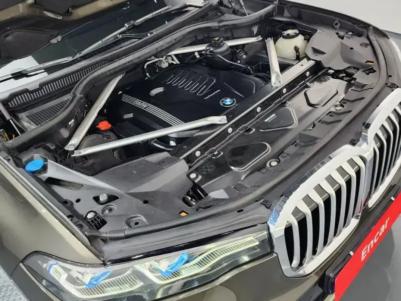 2022 BMW X7 с пробегом 62 088 км