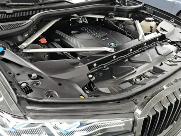 2022 BMW X7 с пробегом 41 637 км