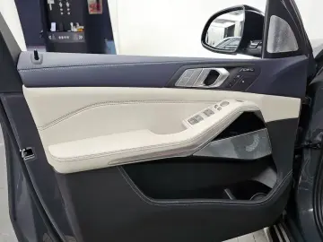 2022 BMW X7 с пробегом 41 637 км