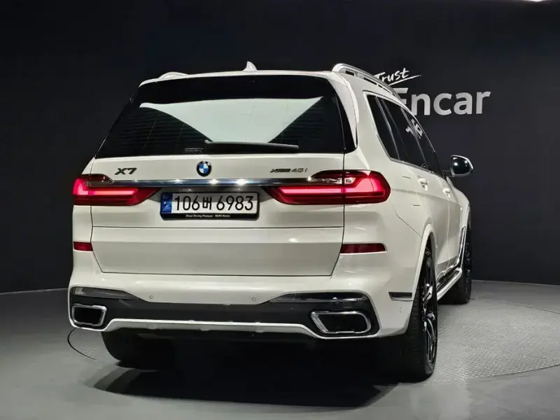2022 BMW X7 с пробегом 13 913 км