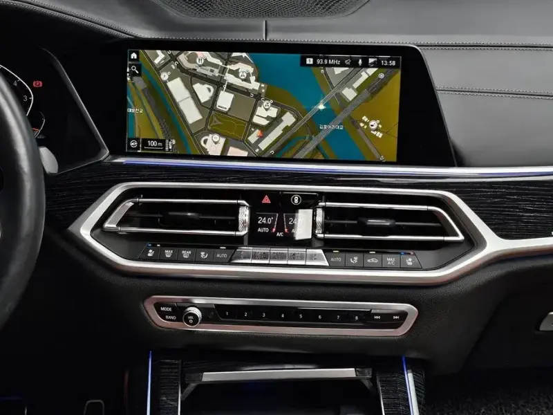 2022 BMW X7 с пробегом 13 913 км