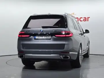 2022 BMW X7 с пробегом 12 240 км