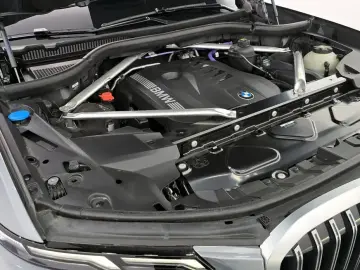 2022 BMW X7 с пробегом 12 240 км